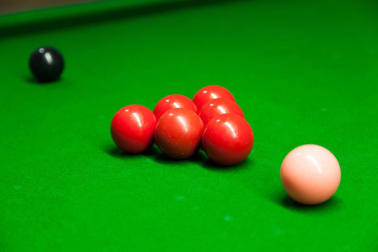 snookerballen op tafel foto