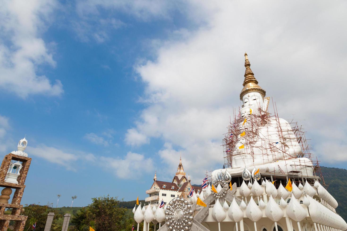 groot boeddhabeeld in wat pha, thailand foto