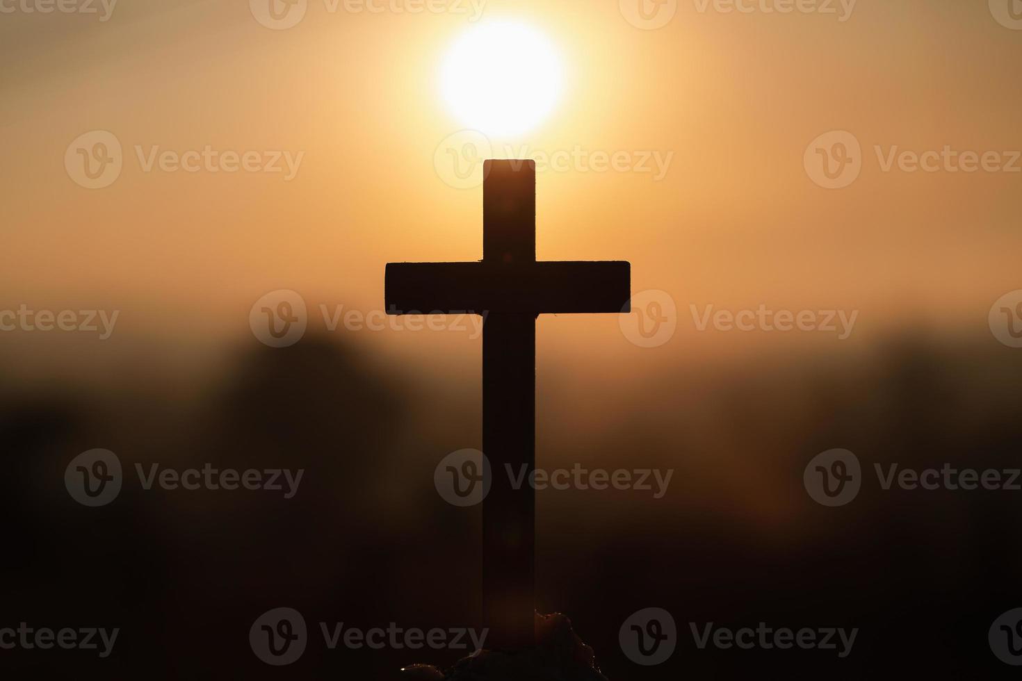 kruis Bij zonsondergang, kruisiging van Jezus Christus. foto