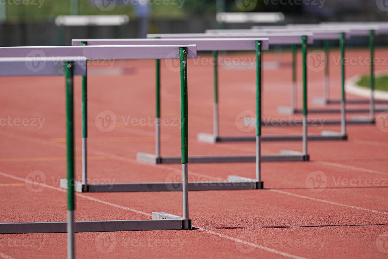 hindernissen Aan een atletiek bijhouden foto