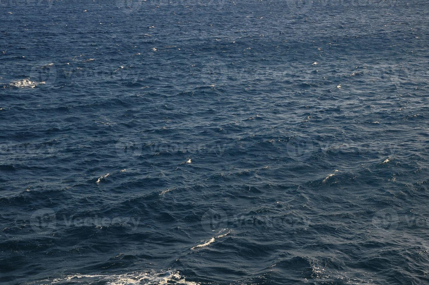 golven op de zee foto