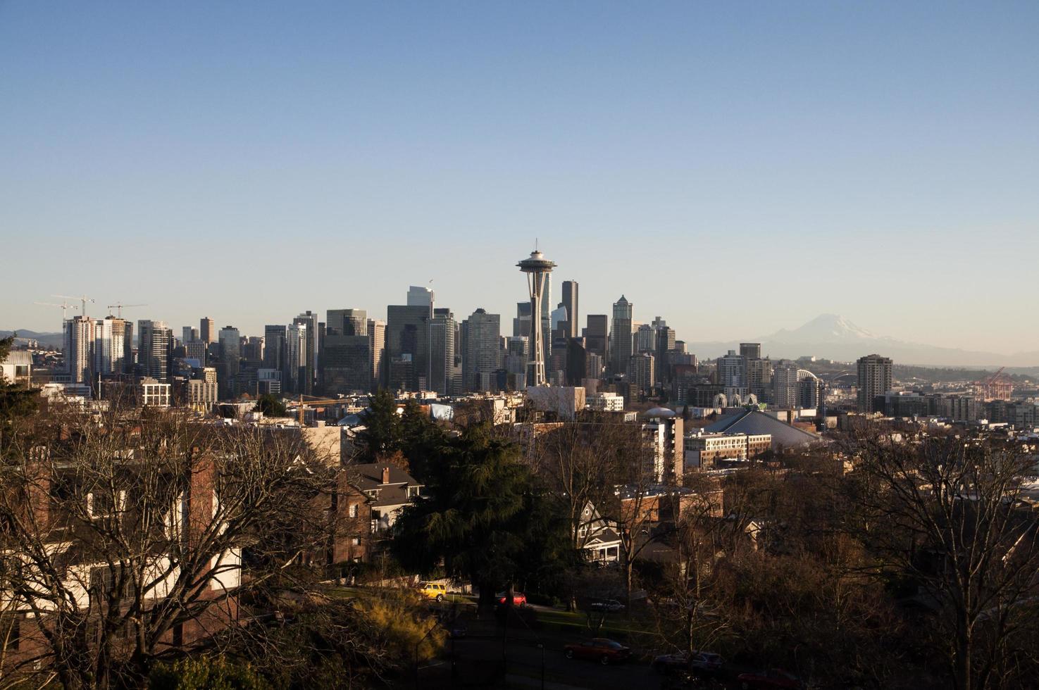 Seattle horizon Bij zonsondergang in winter foto