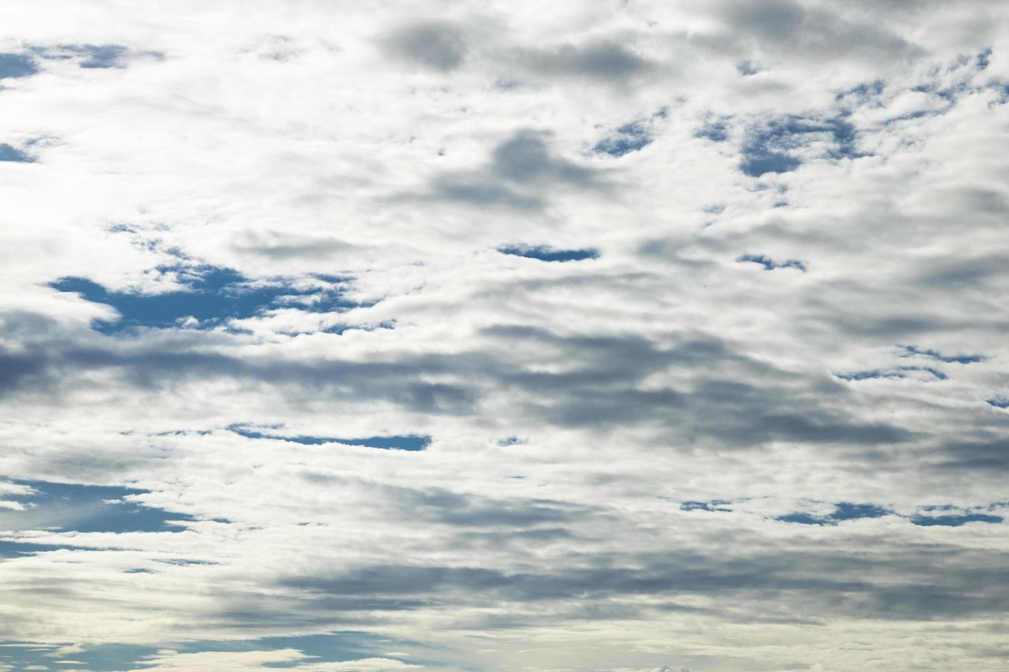 wolken in de lucht foto