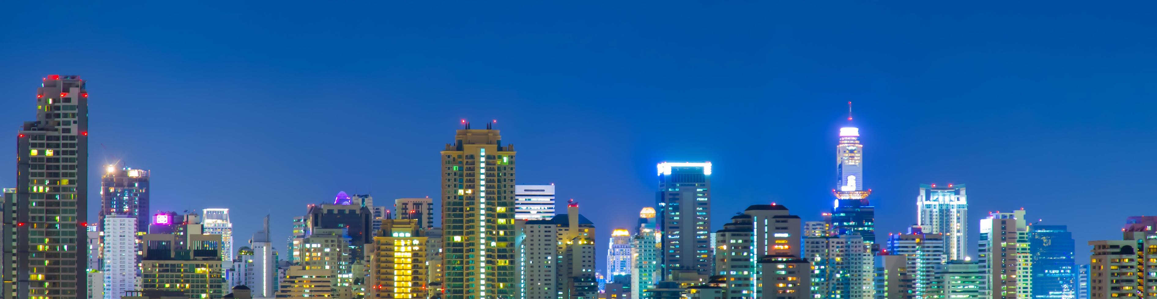 de skyline van de stad van bangkok foto