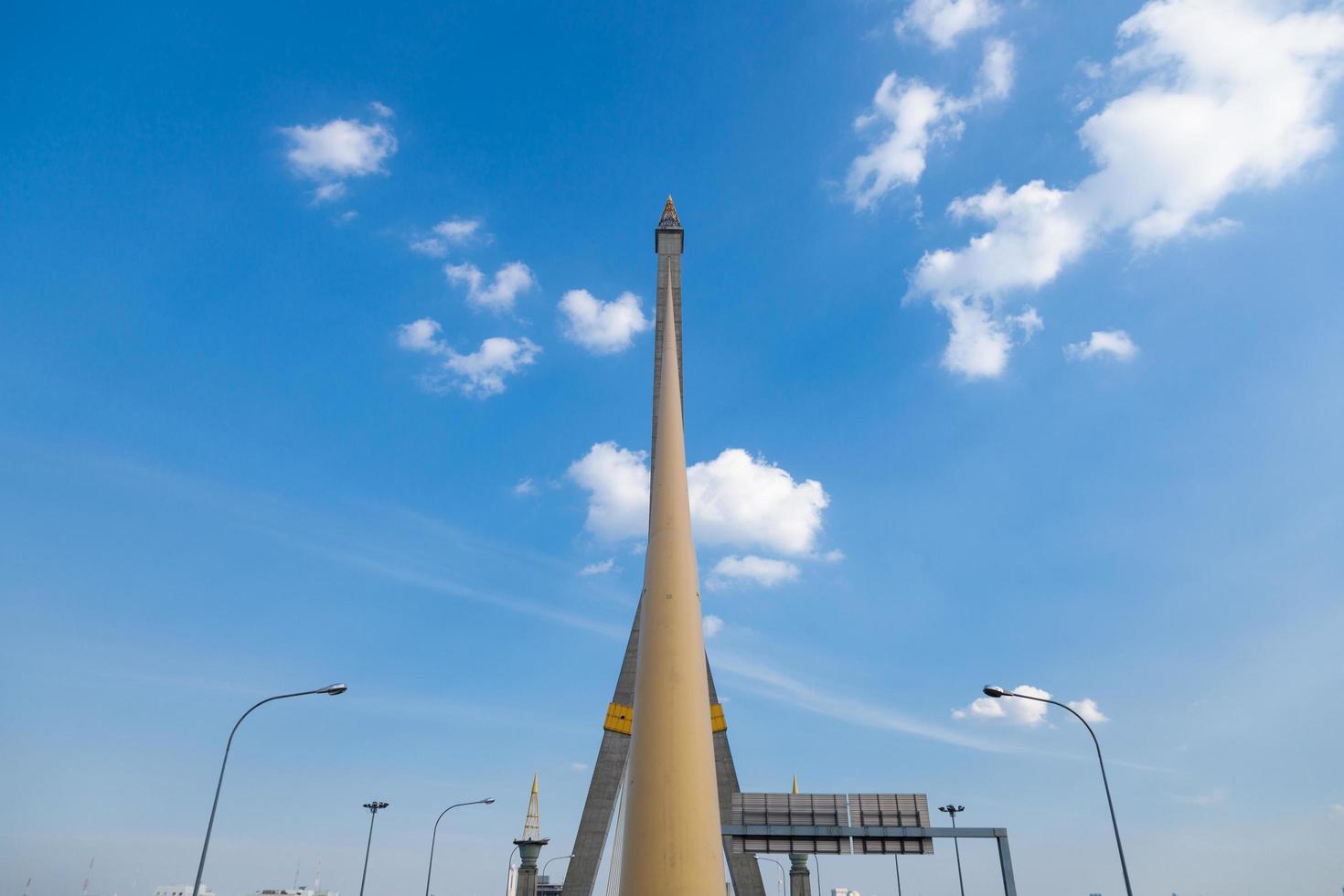 rama viii-brug in bangkok, thailand foto