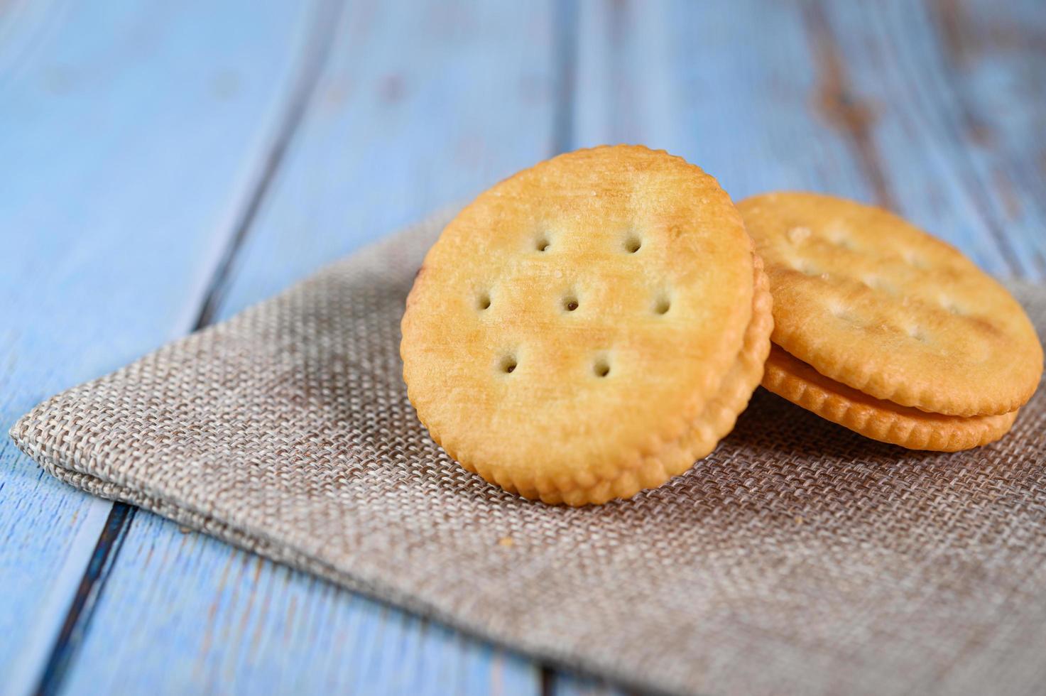 koekjes gerangschikt op een doek foto