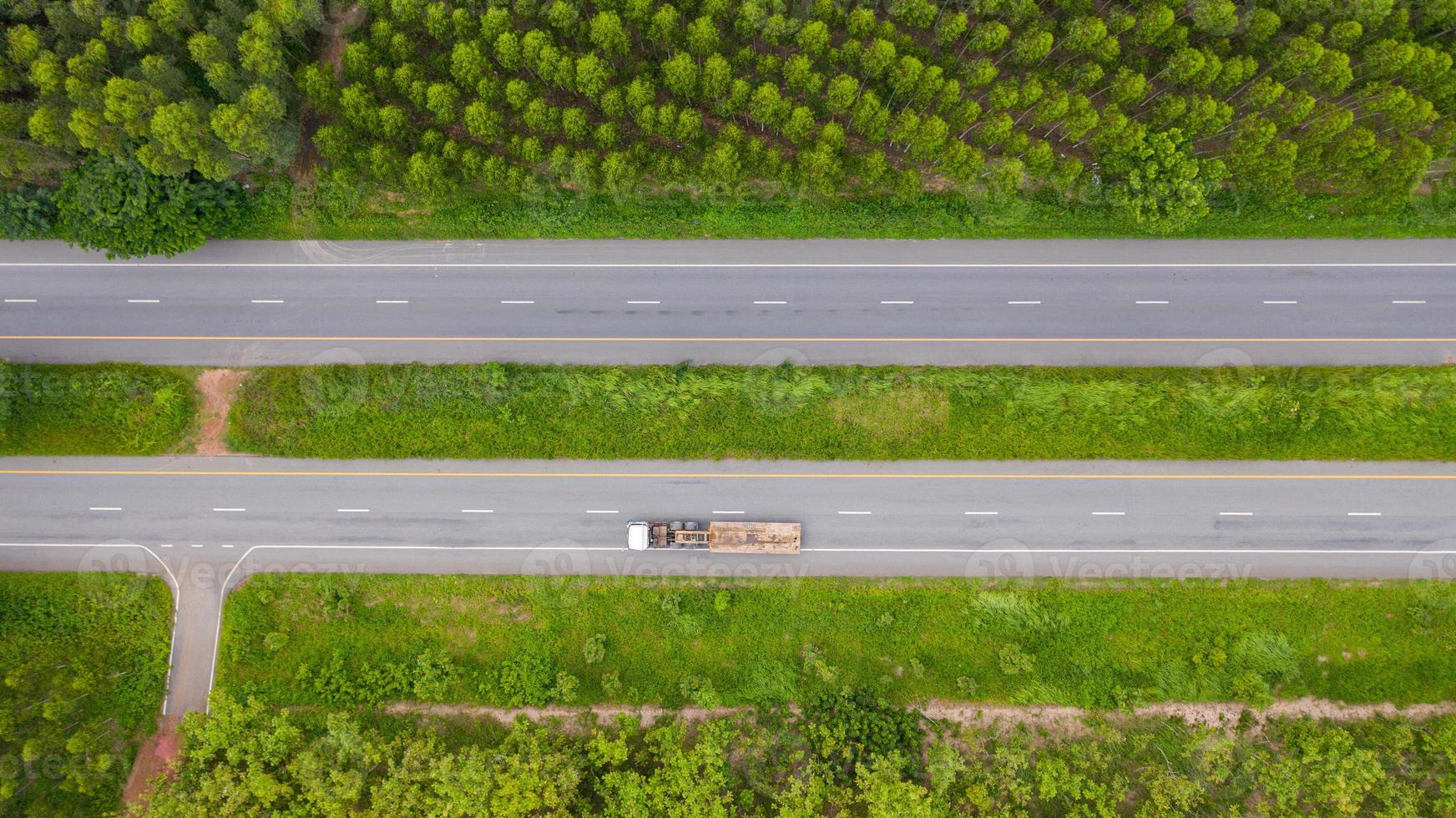 luchtfoto van een weg foto