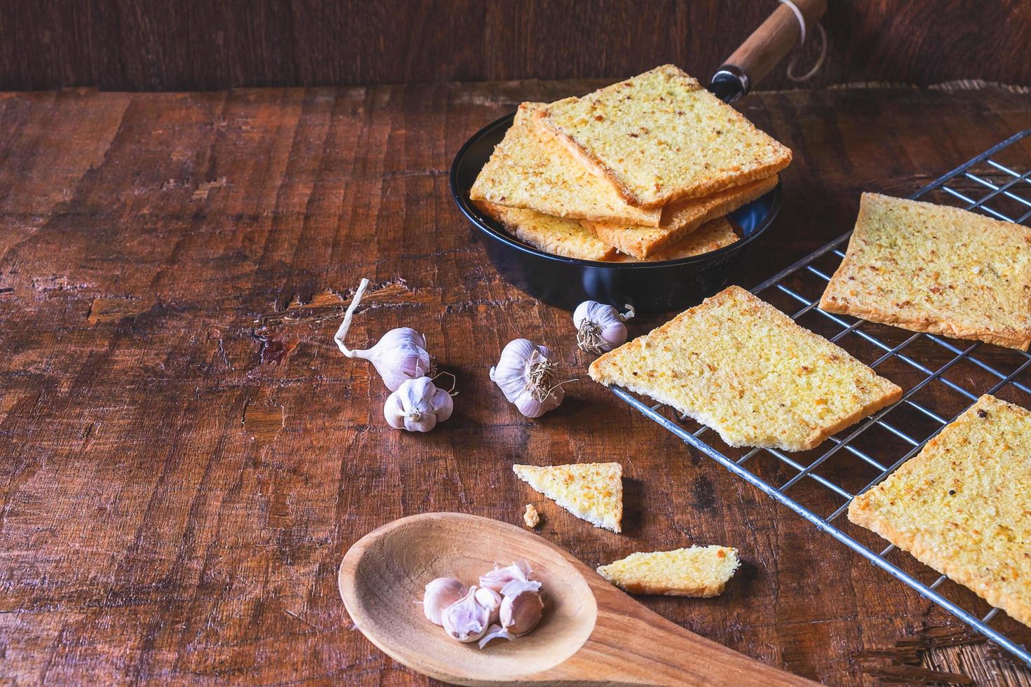 kook vers lookbrood uit de oven foto