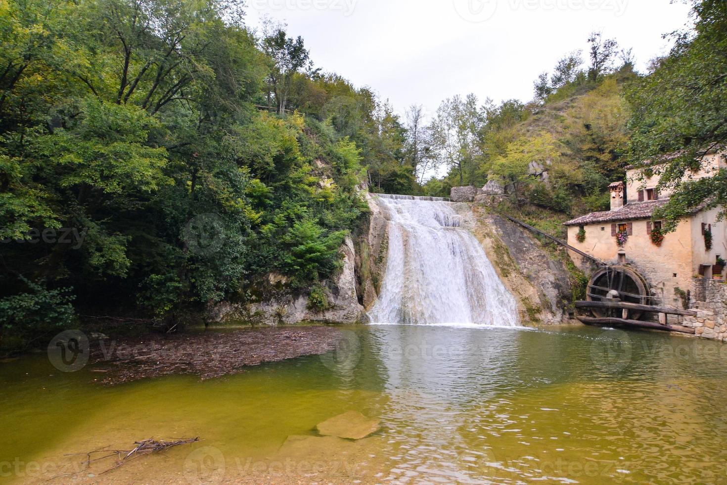 visie met waterval foto