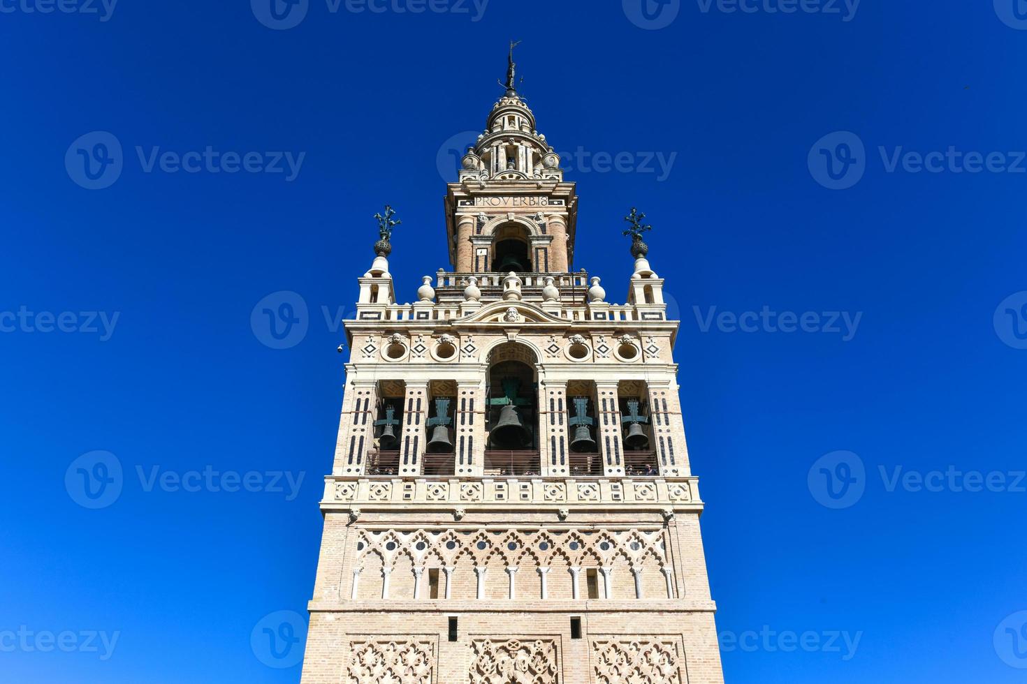 la giralda, klok toren van de Sevilla kathedraal in Spanje. foto