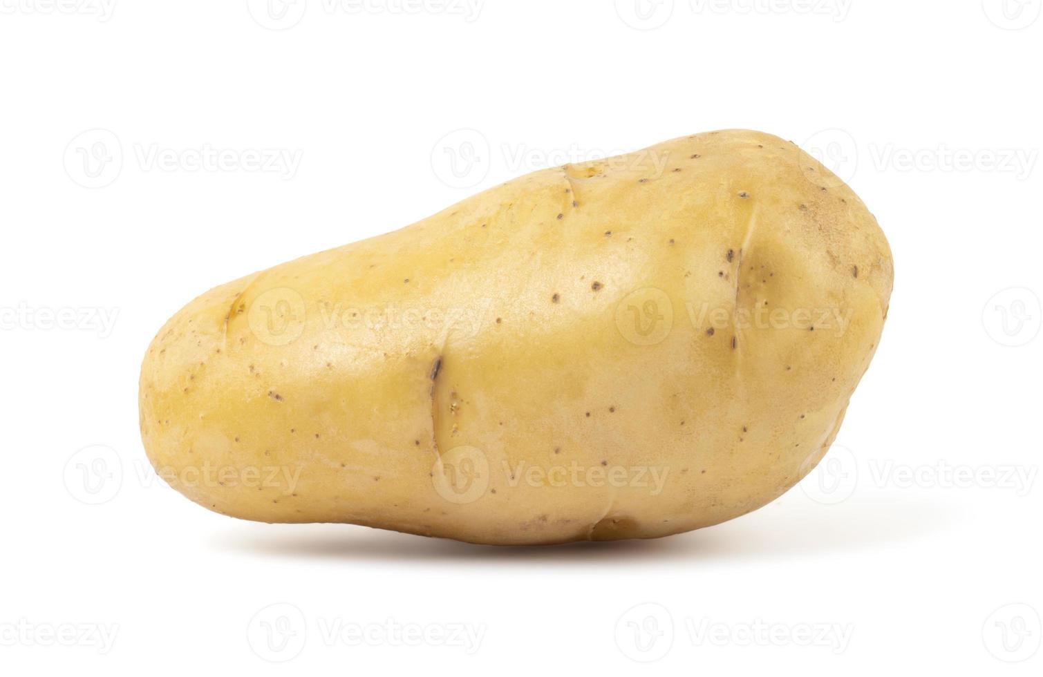 gele aardappel op witte achtergrond foto