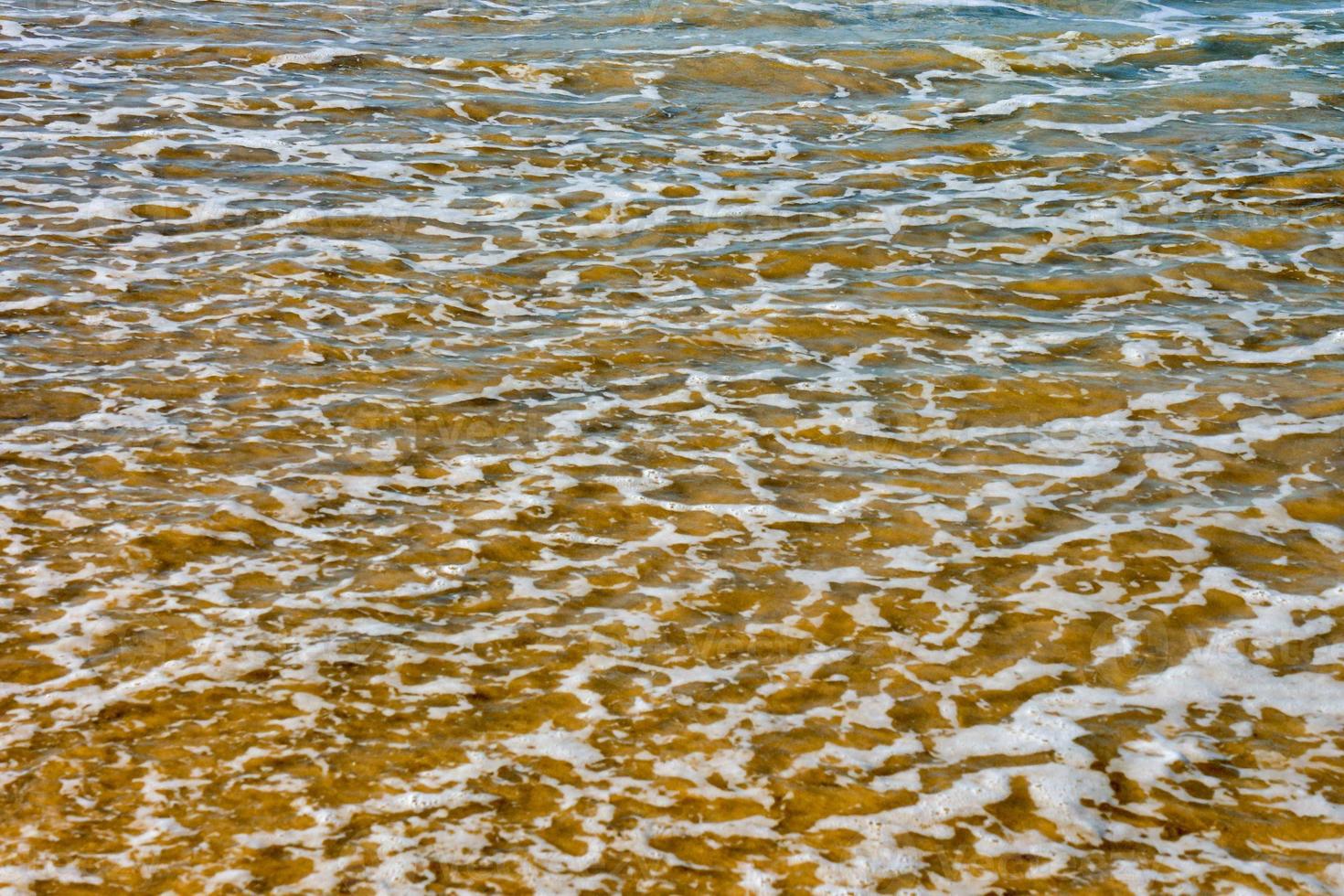 golven in de oceaan foto