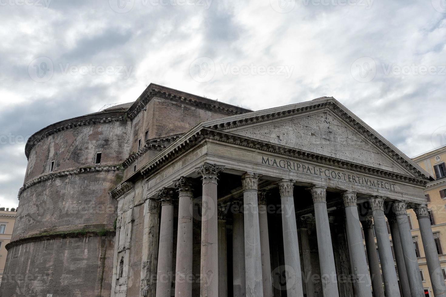 pantheon in rome foto