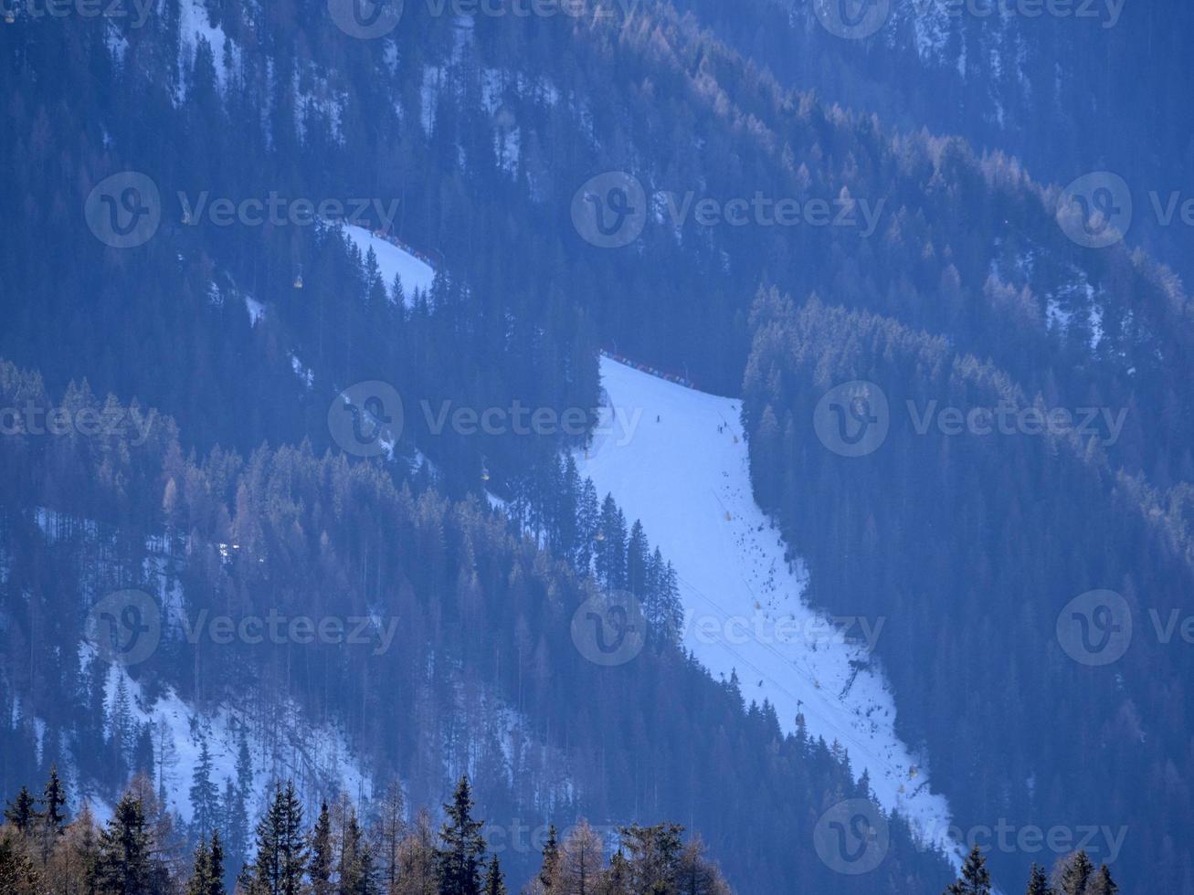 dolomieten sneeuw panorama val badia armentara foto