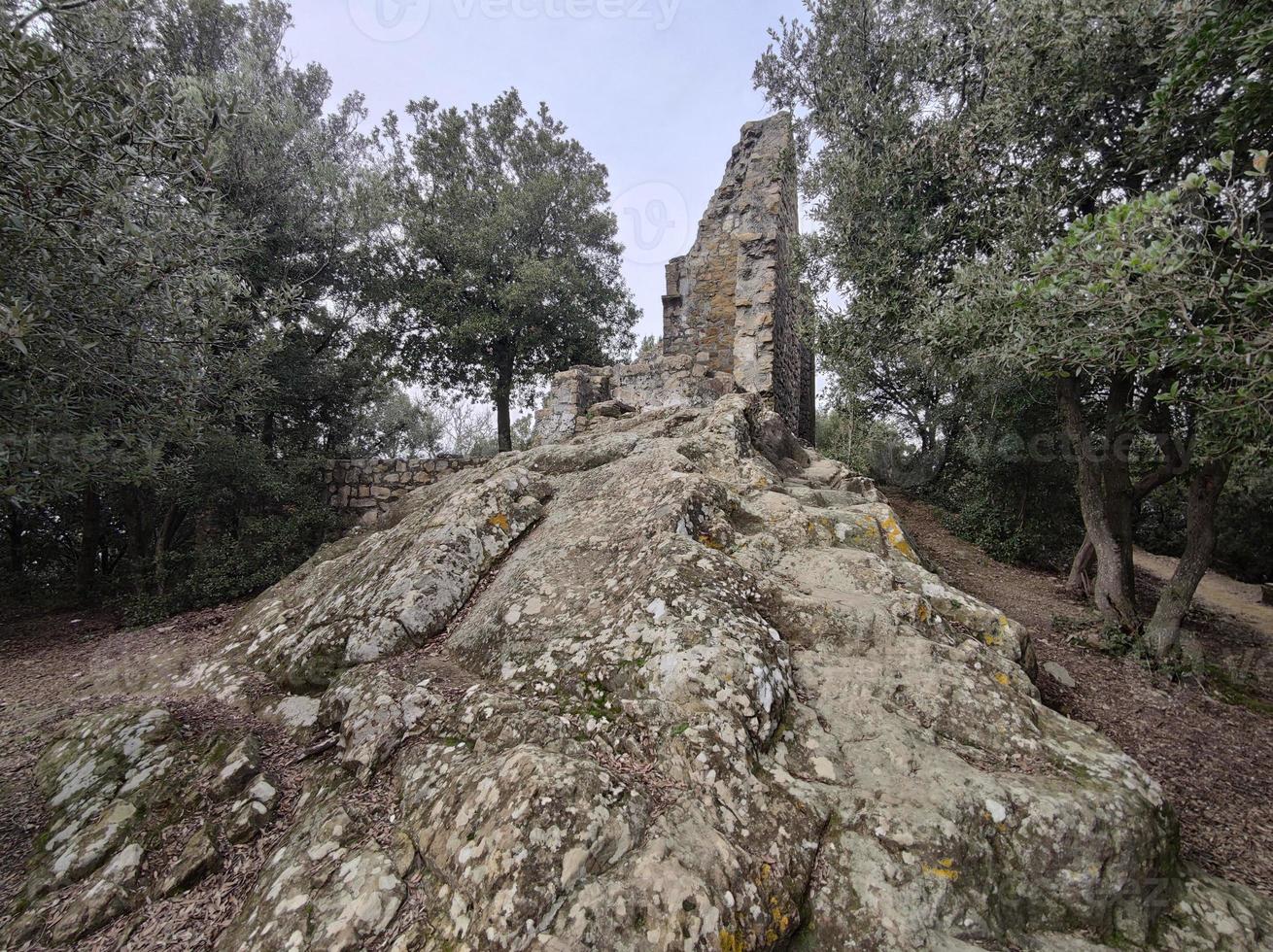 sant' antonio al mesco verlaten abdij in de buurt Monterosso foto