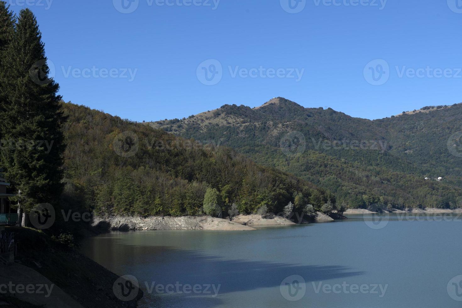 brugnet kunstmatig meer dam Ligurië Italië panorama foto