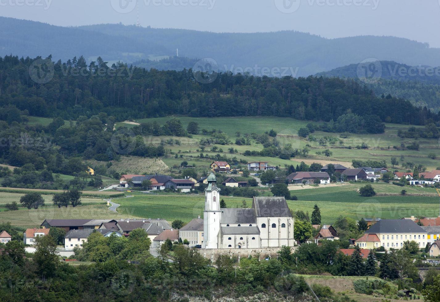 oostenrijk emmersdorf een der donau stad- in wachau vallei foto