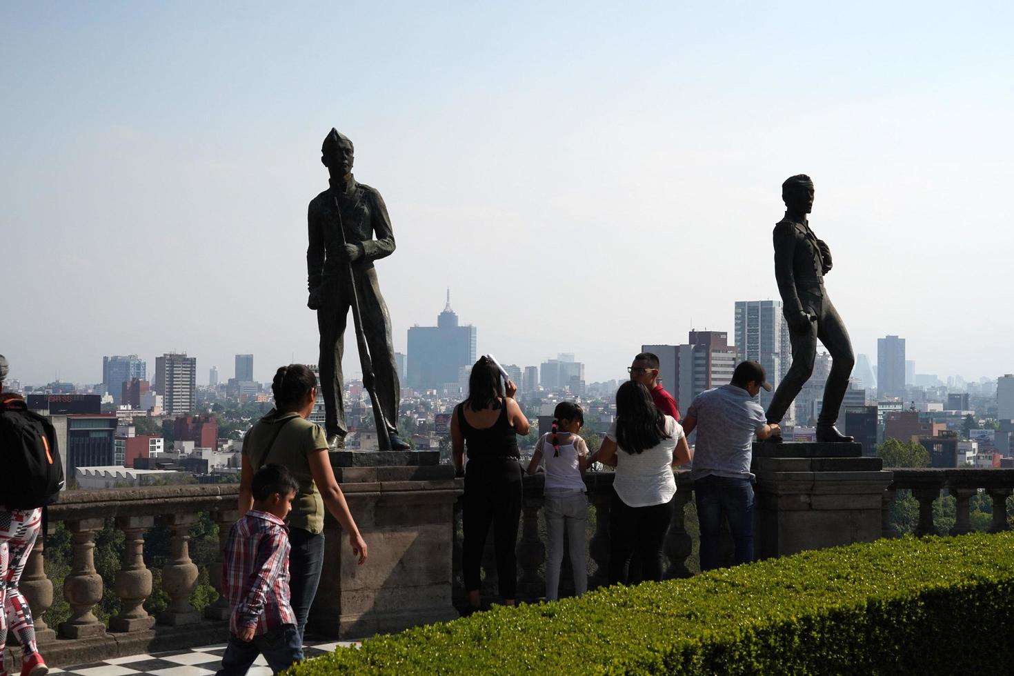 Mexico stad, februari 3 2019 - stad- park chapultepec druk van mensen Aan zondag foto