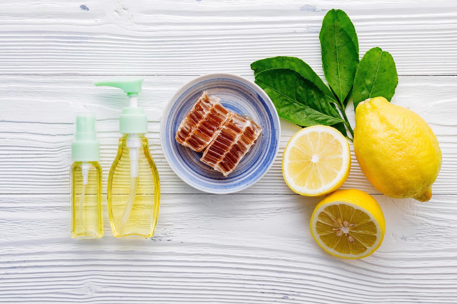huidverzorging met honing en citroen foto