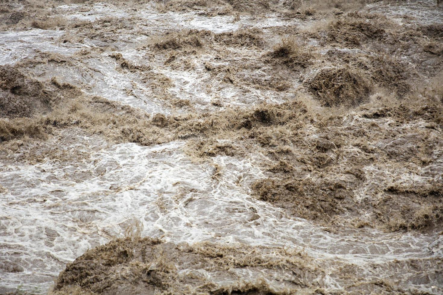 urubamba rivier in peru foto