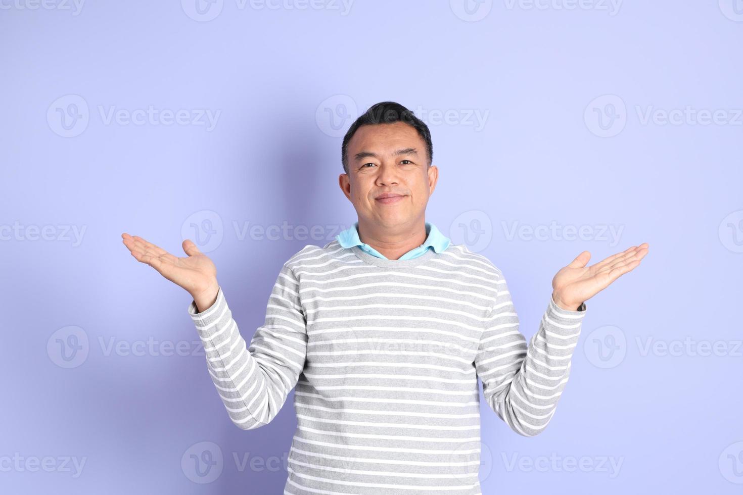 volwassen Aziatische man foto