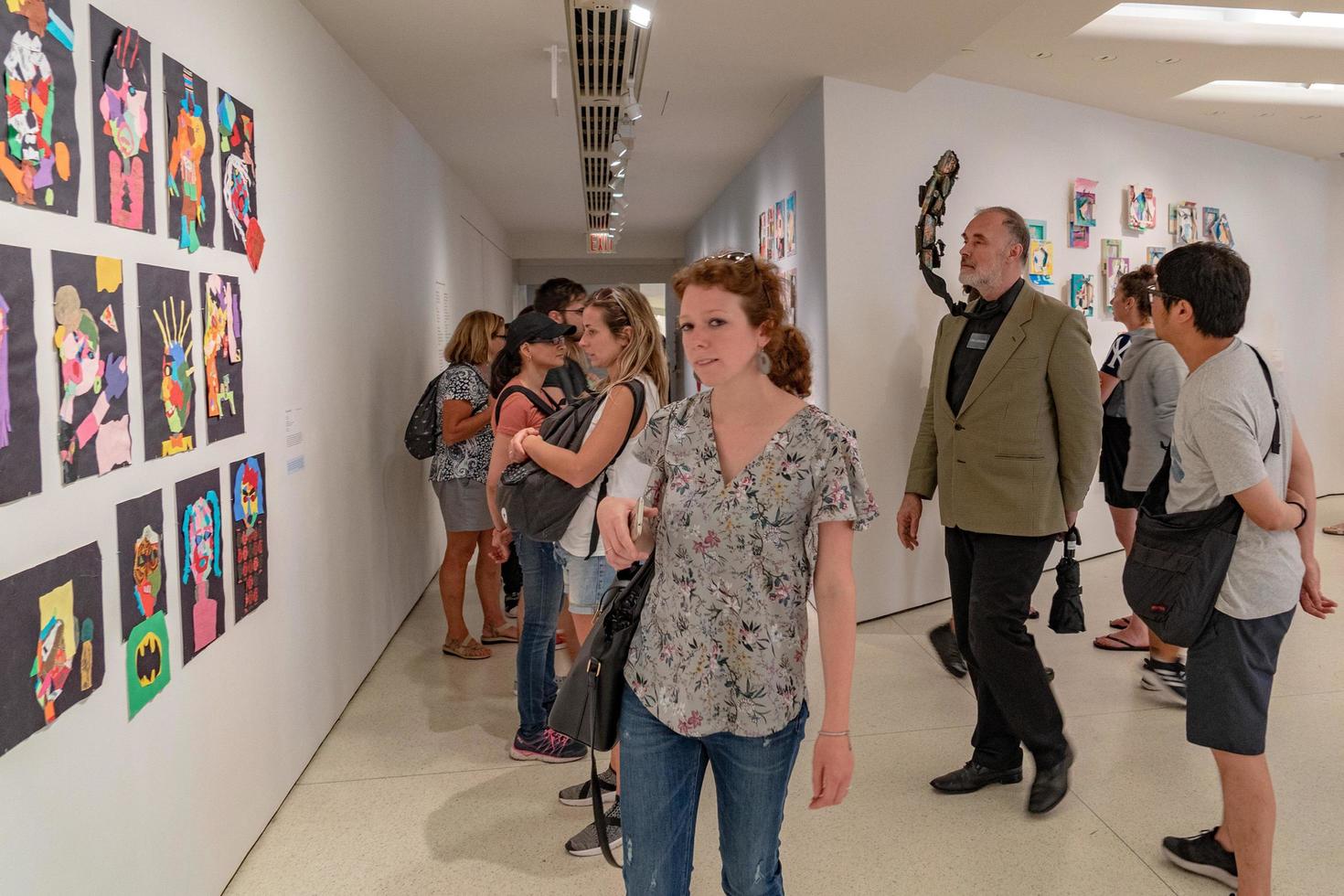 nieuw york, Verenigde Staten van Amerika - mei 25 2018 - guggheneim museum vol van mensen foto
