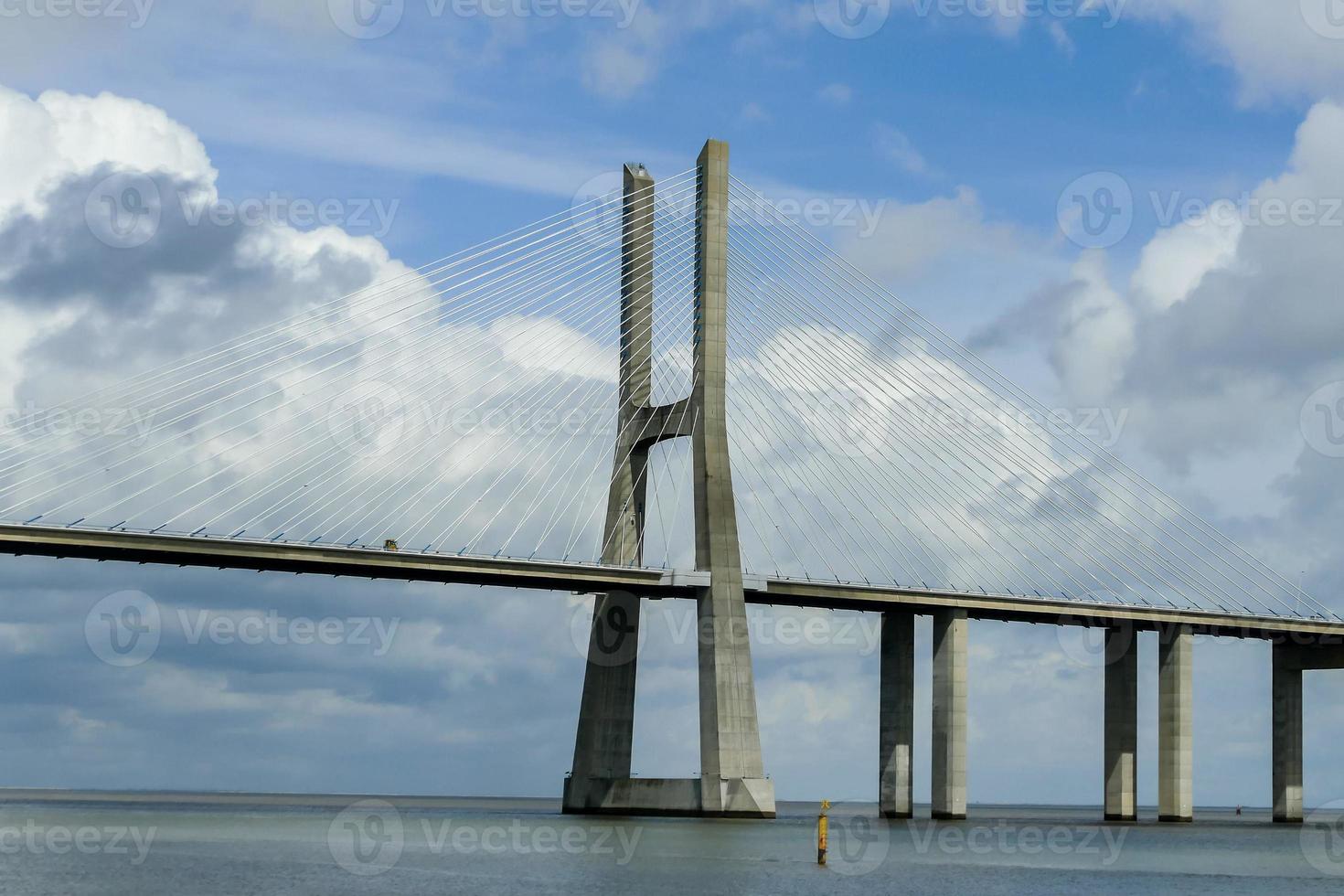 vasco da gama brug in Lissabon, Portugal foto