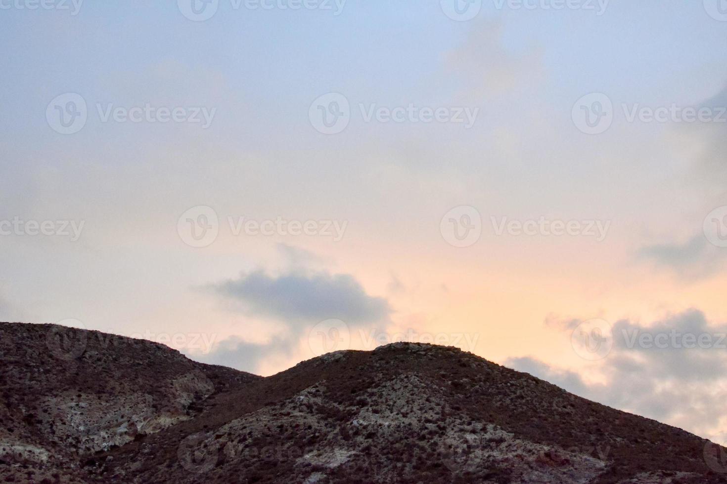 schilderachtige berglandschap foto