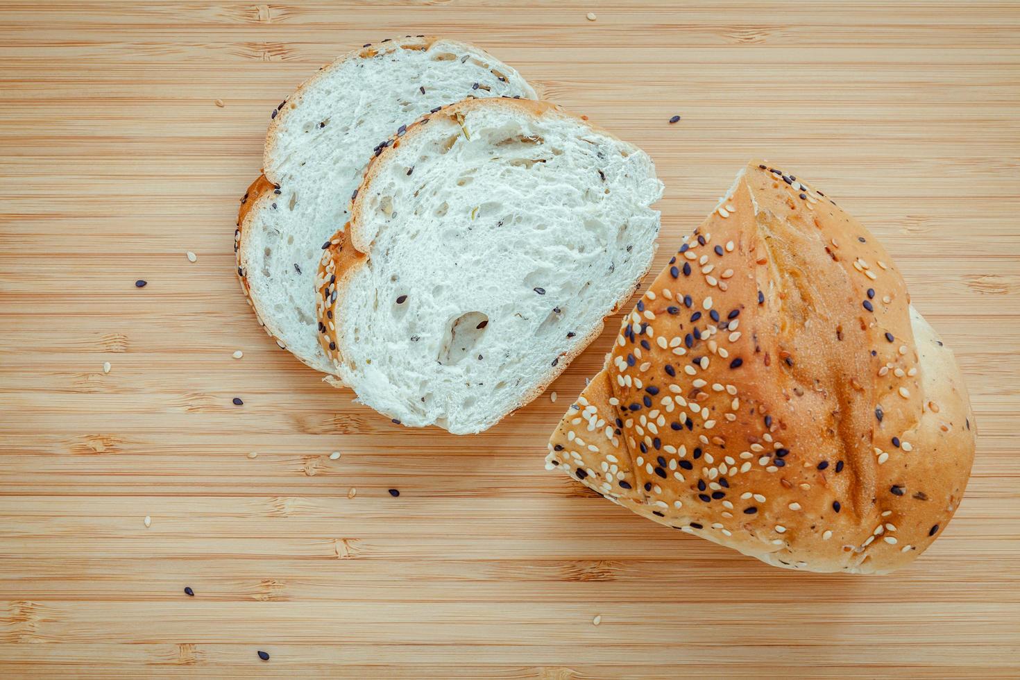 vers volkorenbrood foto