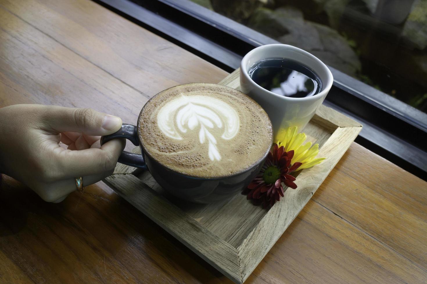 latte koffie kunst beker foto