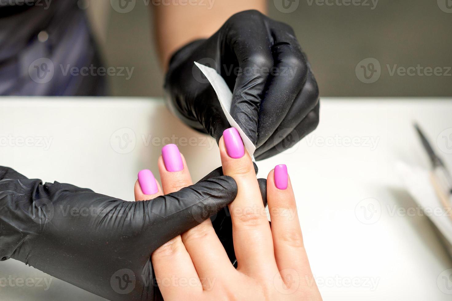 manicure is schoonmaak roze nagel Pools foto