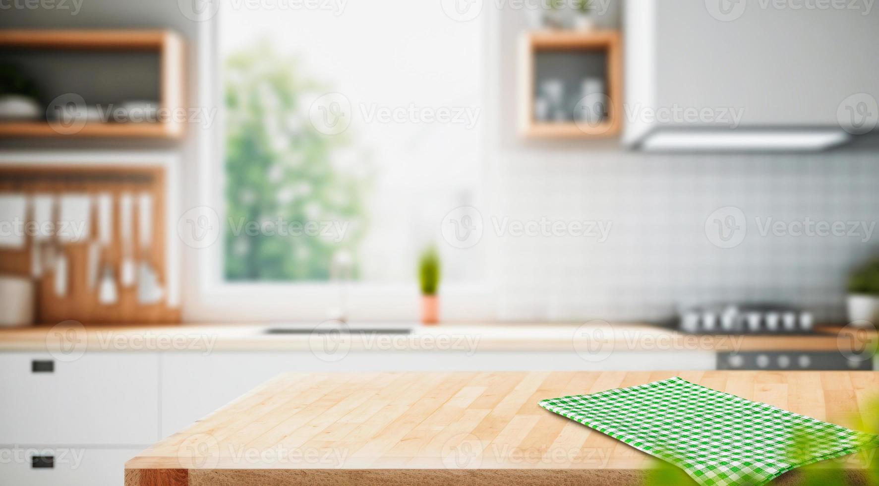 hout tafel top Aan wazig keuken achtergrond. kan worden gebruikt bespotten omhoog voor montage producten Scherm of ontwerp lay-out foto