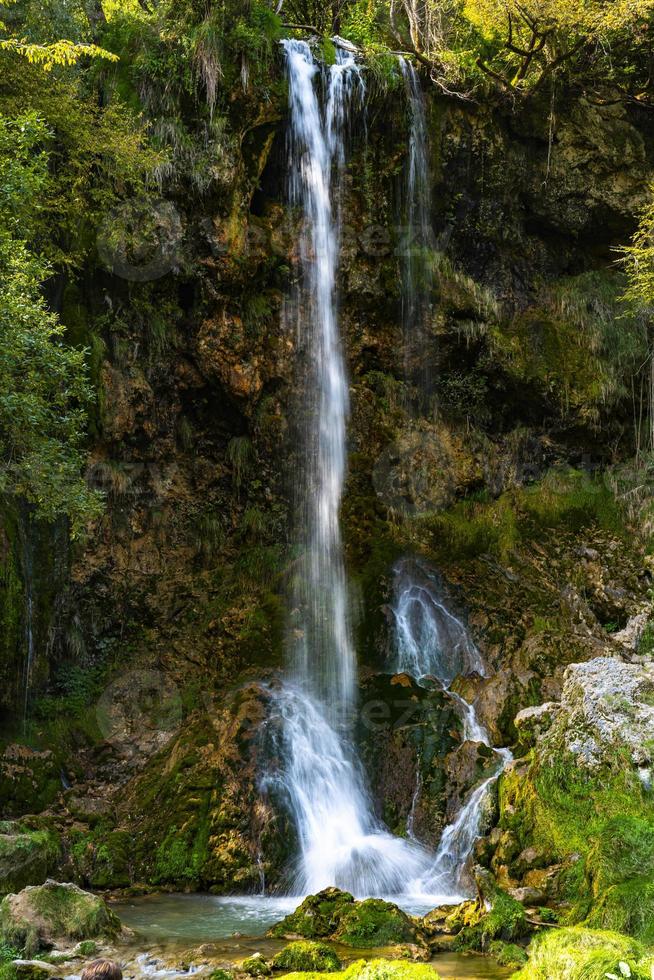 gostilje waterval bij zlatibor-berg in servië foto