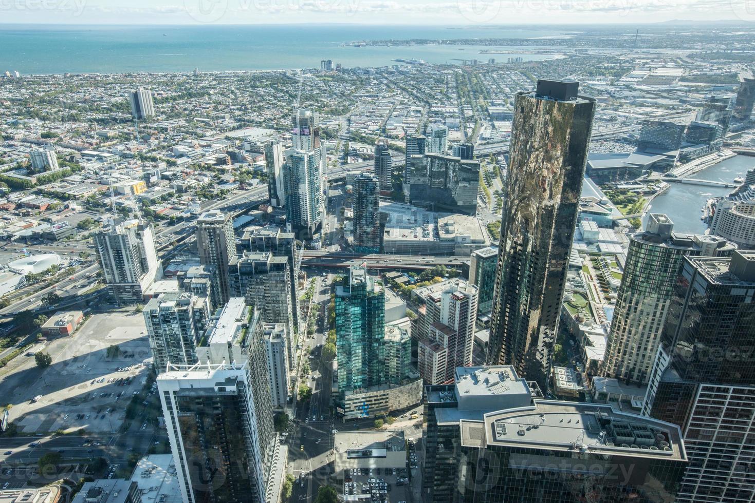 Melbourne stadsgezicht de meest leefbaar stad in de wereld met hoog hoek visie van de top van eureka toren de hoogste gebouw in melbourne. foto