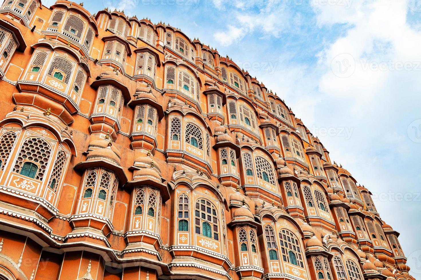 hawa mahal op een zonnige dag, jaipur, rajasthan, india foto