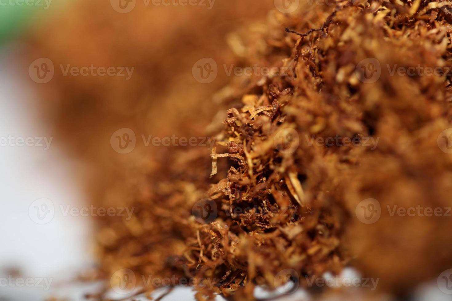 rollend tabak dichtbij omhoog achtergrond groot grootte hoog kwaliteit voorraad foto's roken zelf gemaakt sigaretten en gewricht foto