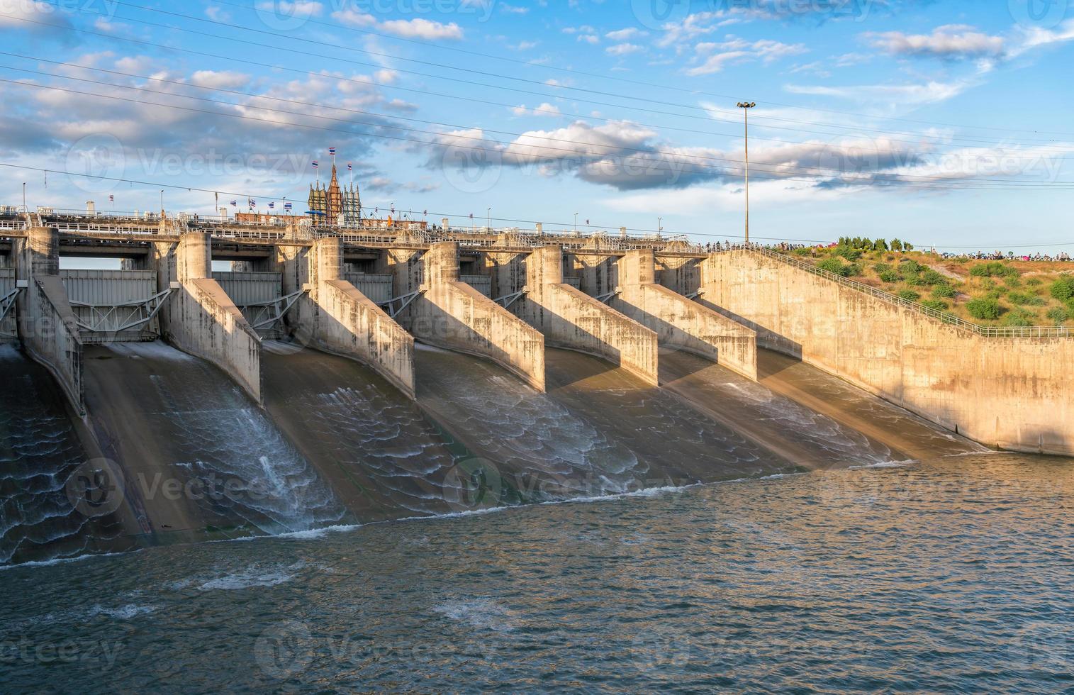 dam poort in avond, de vader sak cholasit dam foto