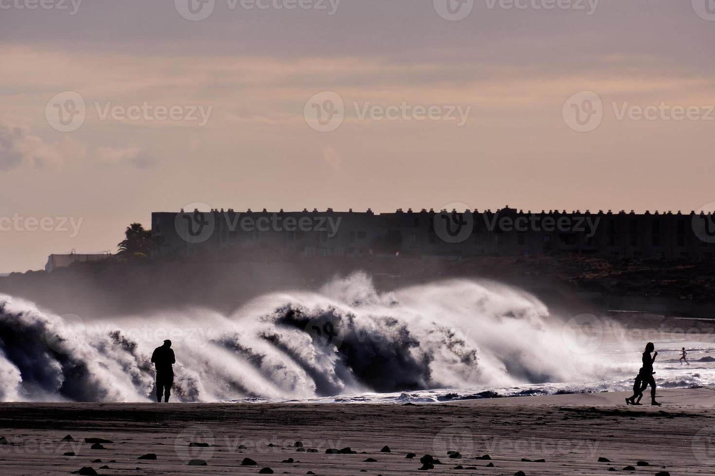 reusachtig zee golven foto