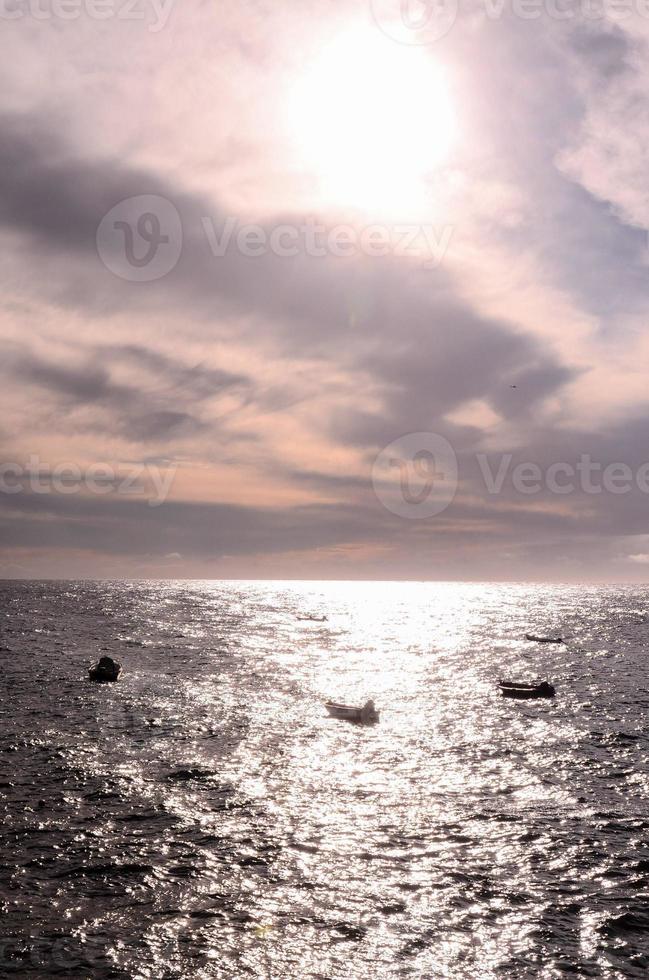 golven in de oceaan foto