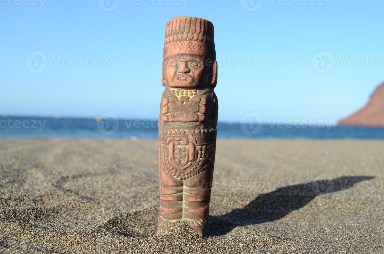 standbeeld in de zand foto