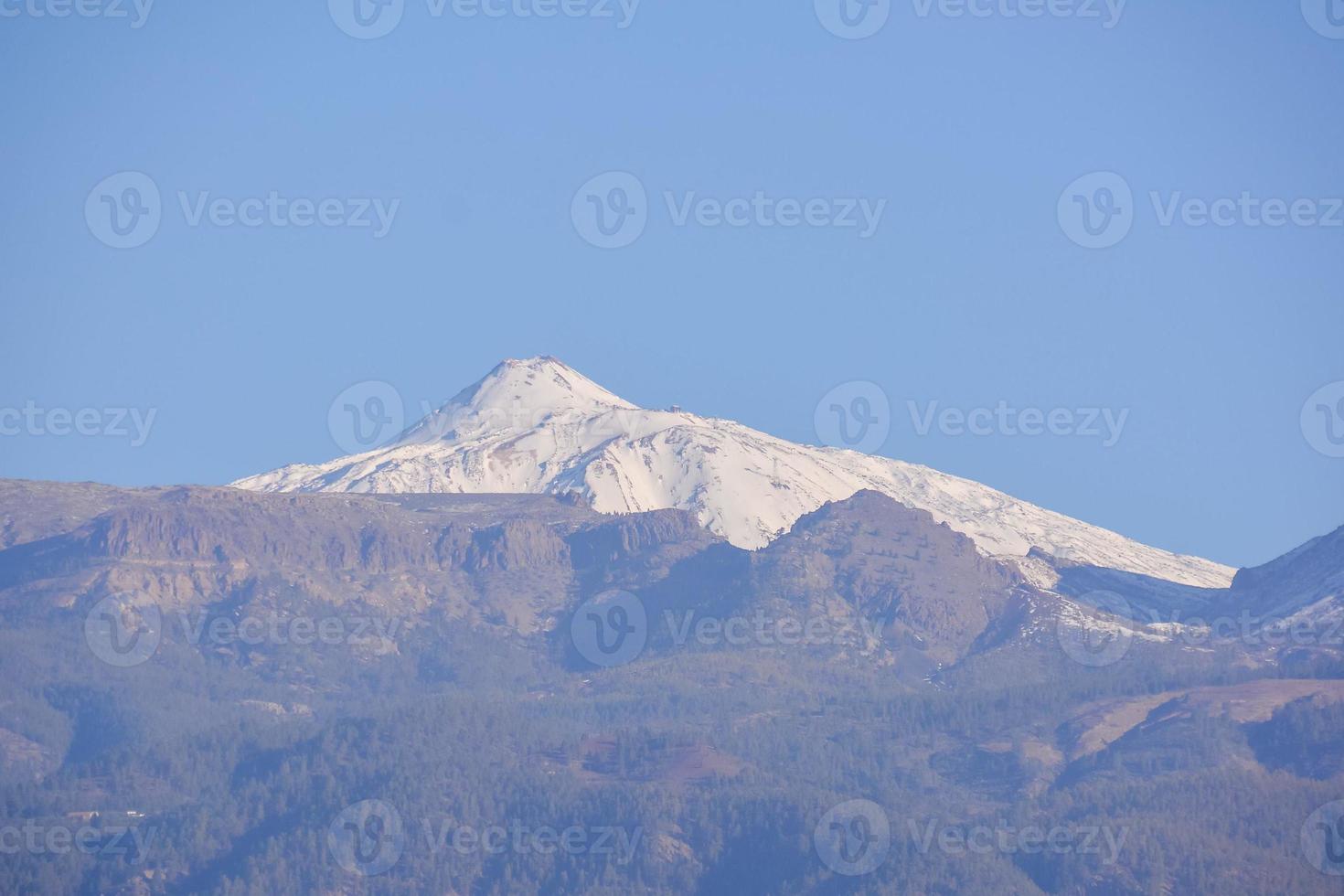 schilderachtige berglandschap foto