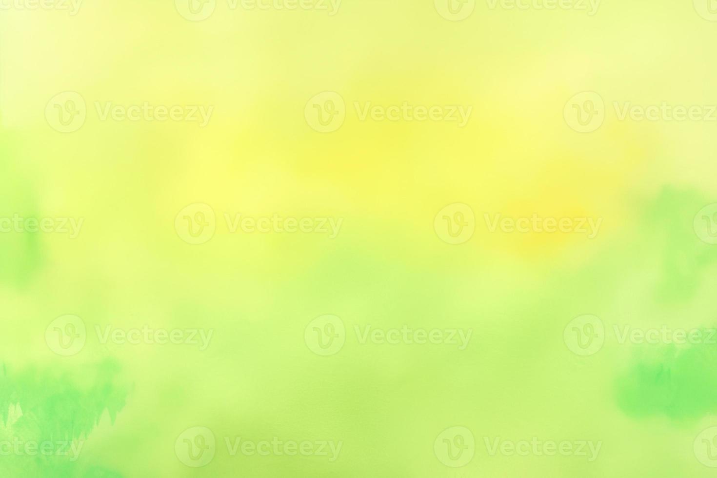 licht groen waterverf schilderen, geel en groen geschilderd achtergrond foto