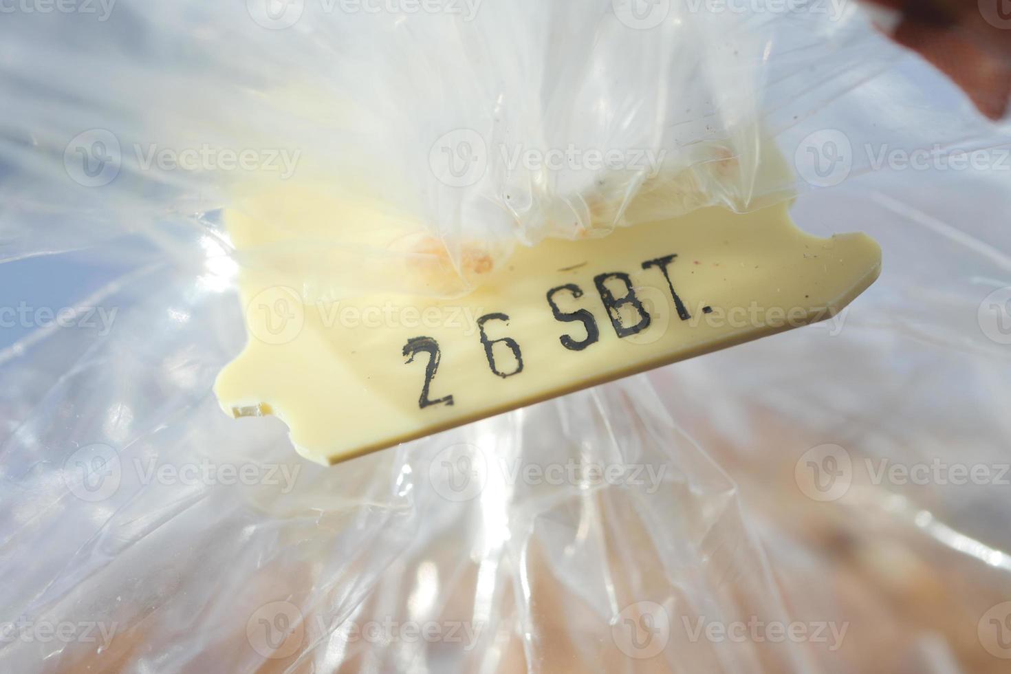 verstrijken datum Aan een brood pakket foto
