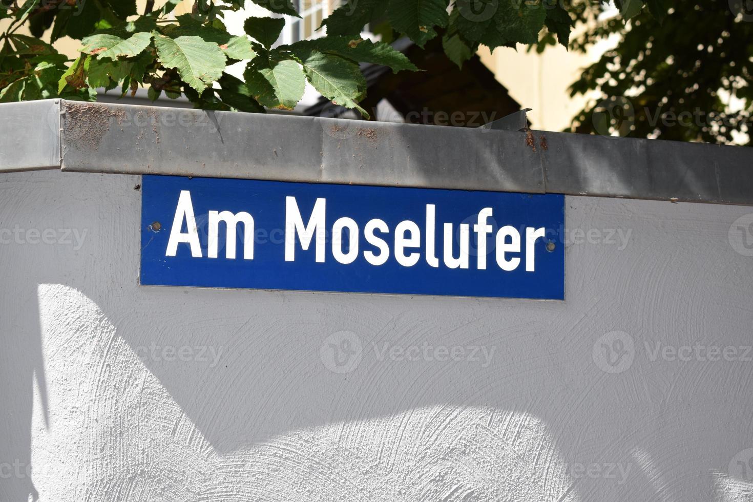 teken - ben moselufer foto