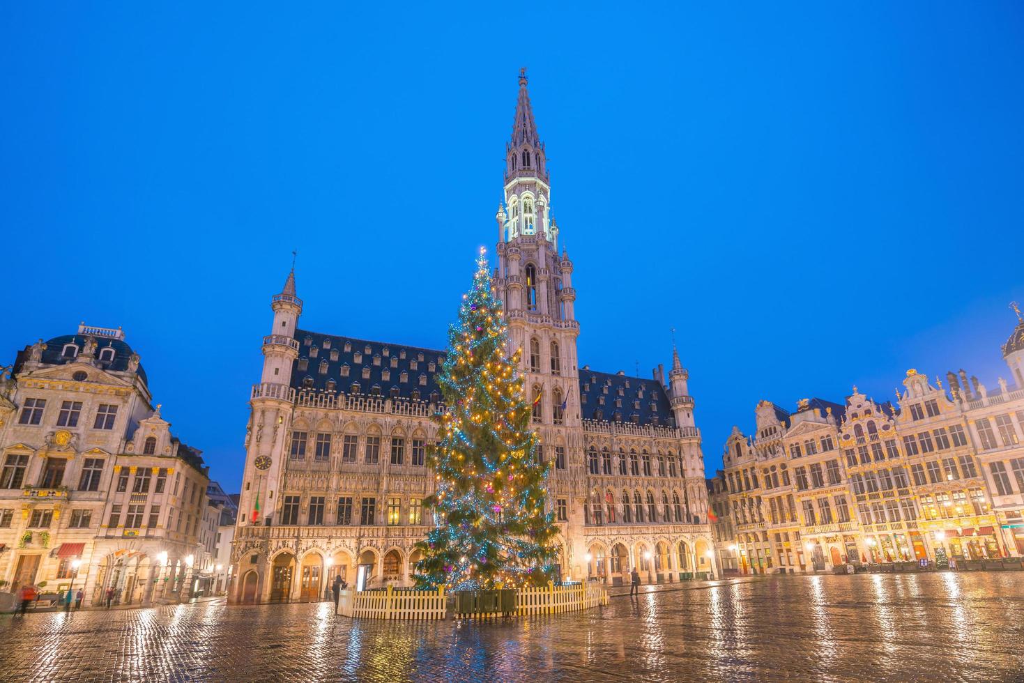 de grote markt in de oude stad brussel, belgië foto