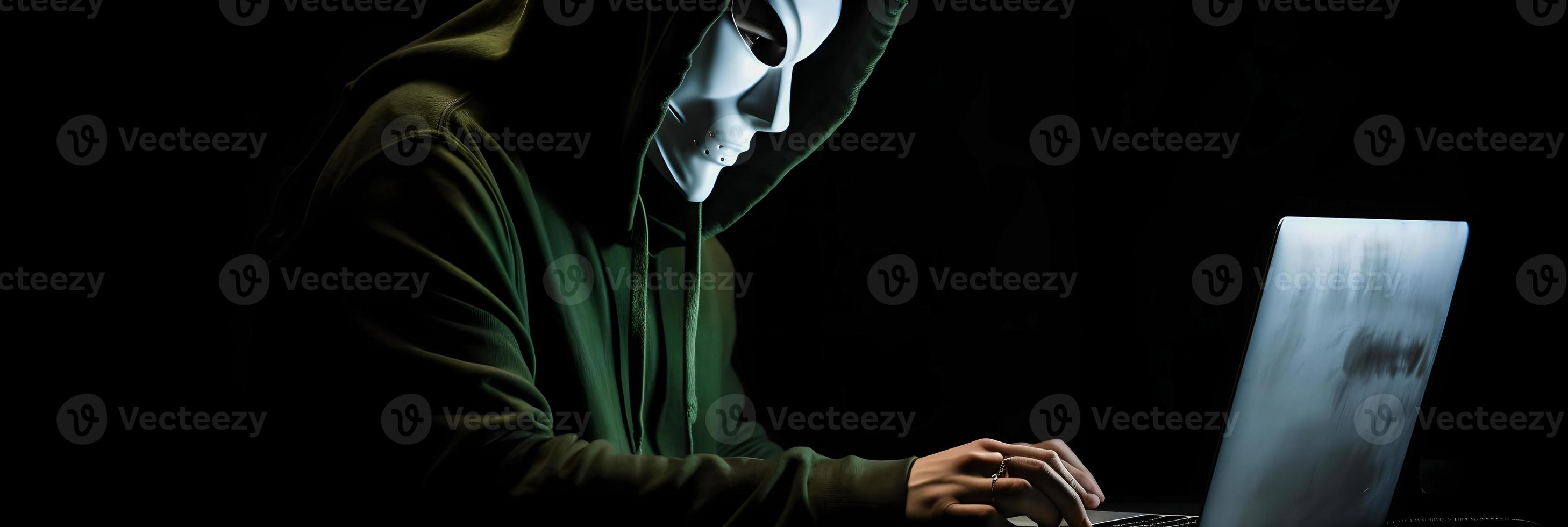 onthulling de raadselachtig wereld van cybercriminaliteit. een wit gemaskeerd hacker's voorkant visie temidden van donker kap en groen Matrix code achtergrond foto