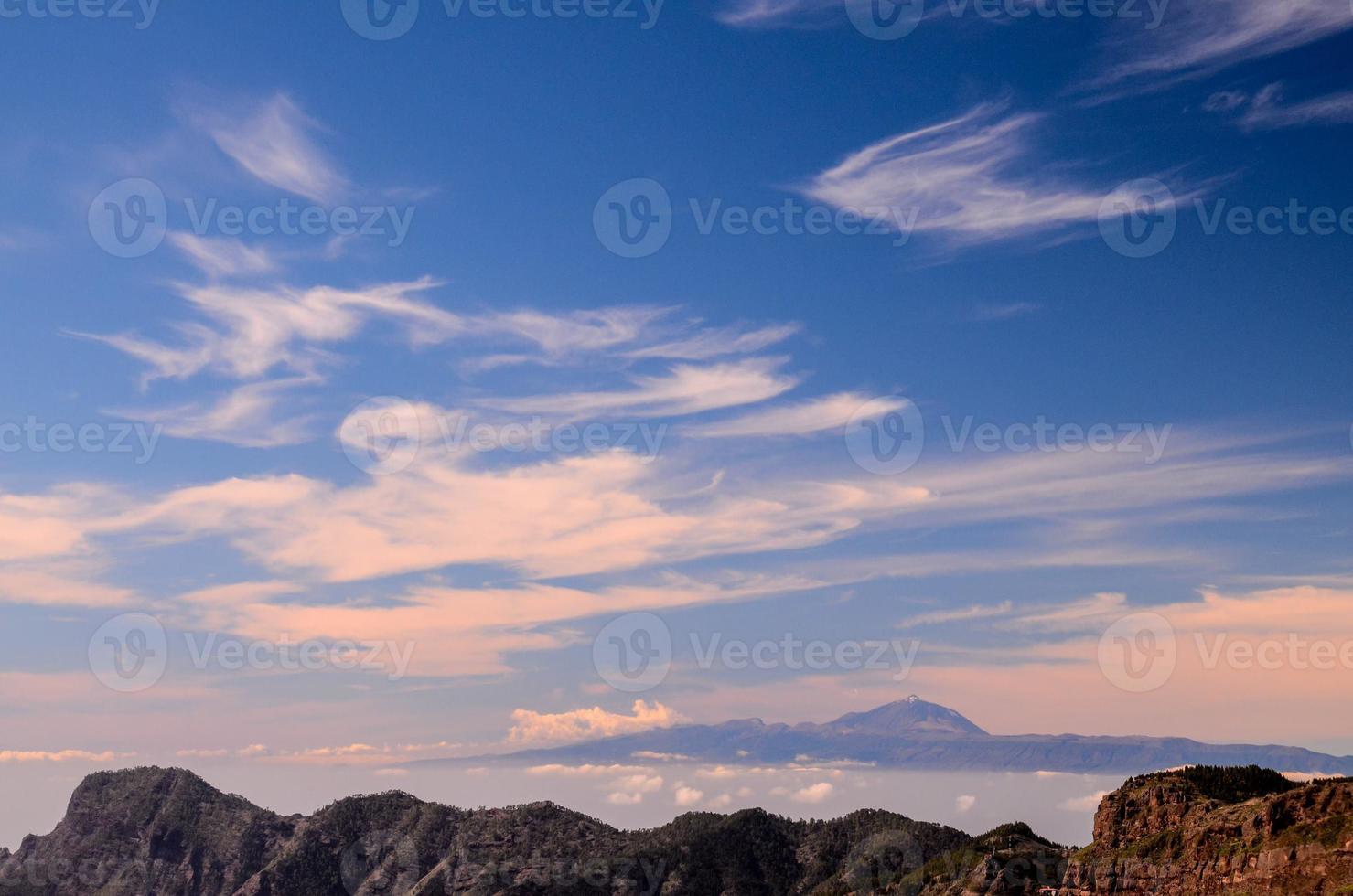 schilderachtige berglandschap foto