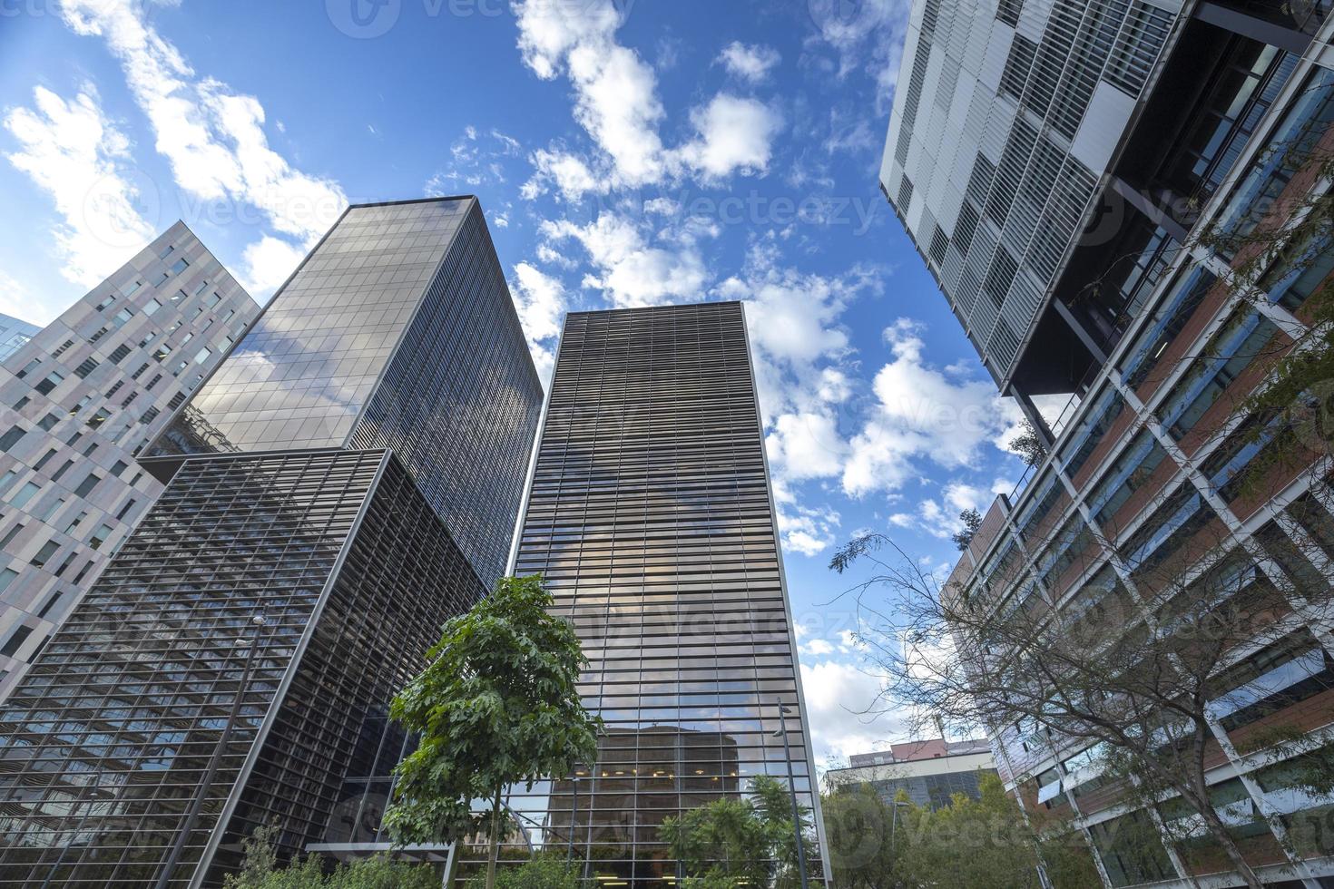 wolkenkrabbers en torens in Barcelona's tech wijk foto