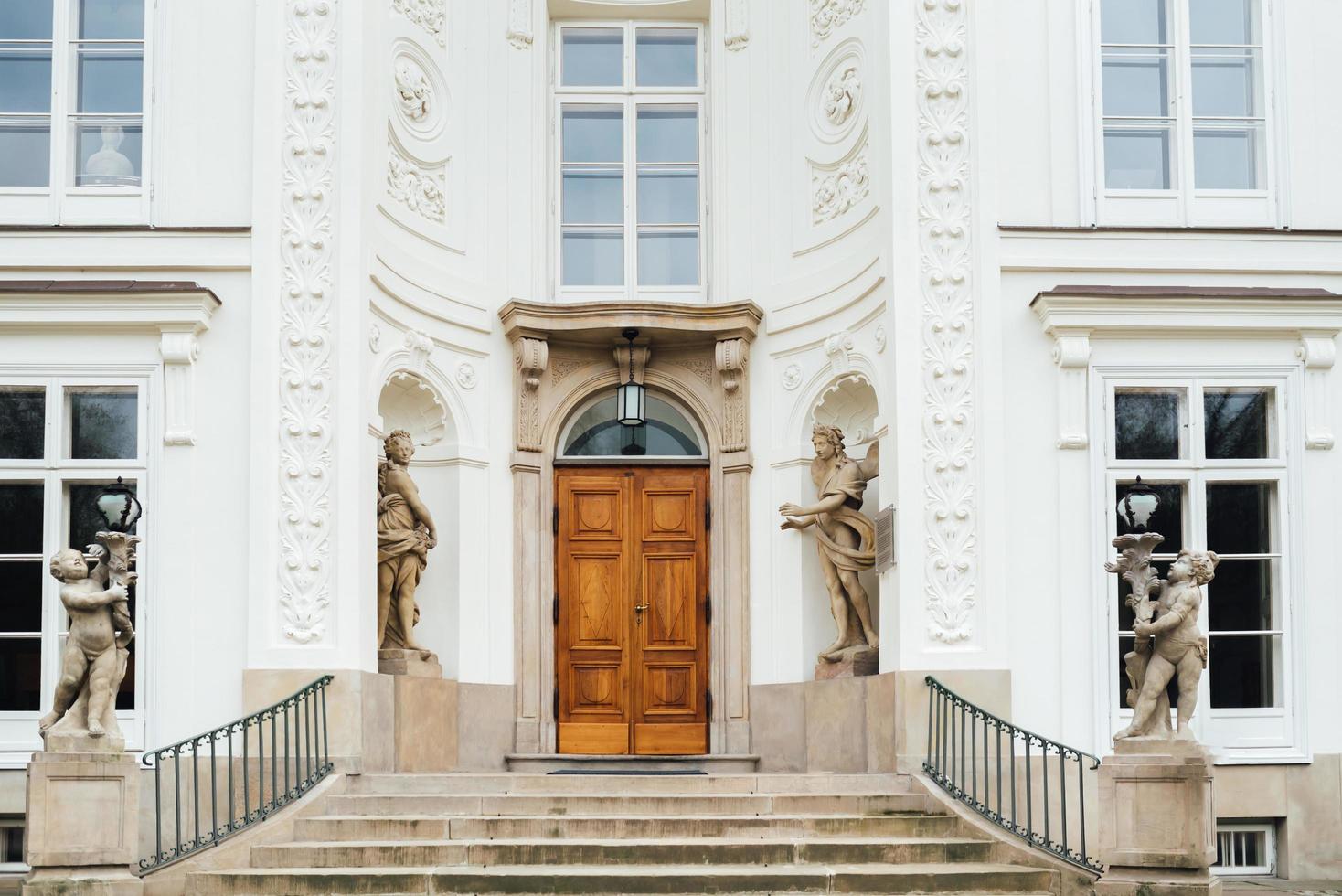 Warschau, Polen 2017- Oud paleis en parkensemble van Lazienki in Warschau foto