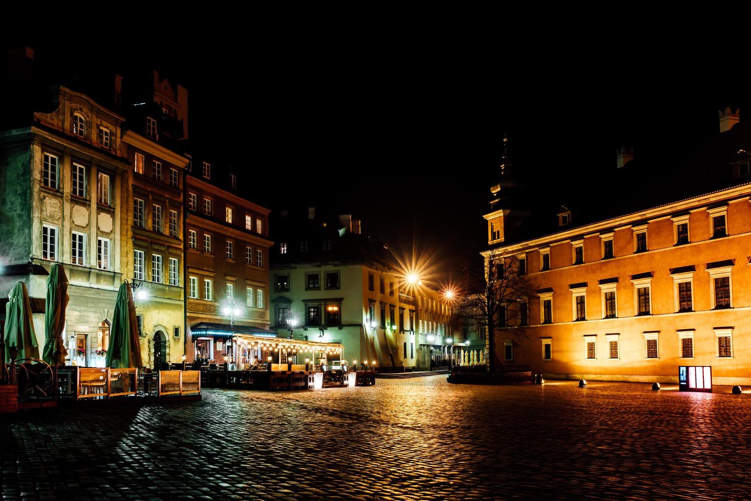 Warschau, Polen 2017 - toeristisch gebied van de oude stad in Warschau foto